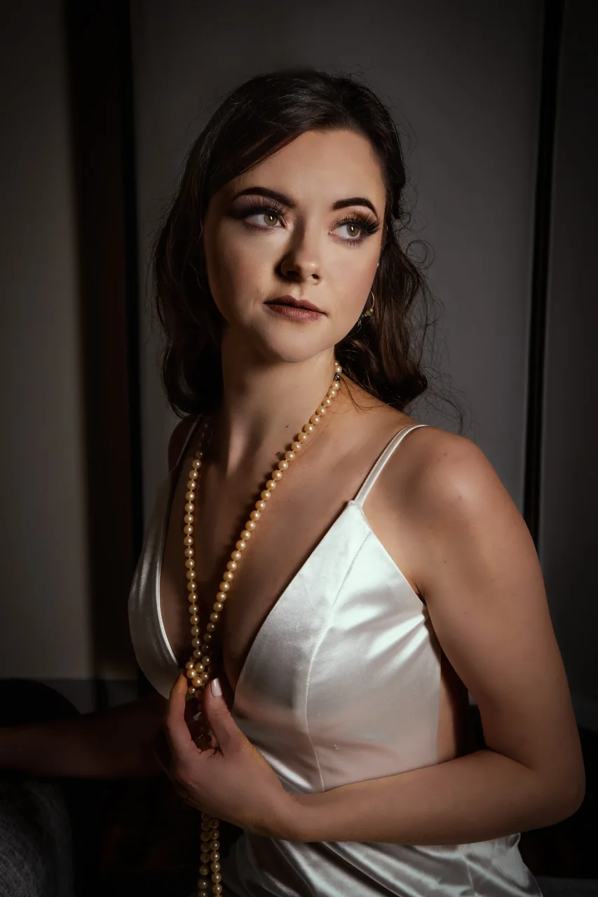 Vintage glamour boudoir portrait by Elland-Vee in Warminster, Wiltshire