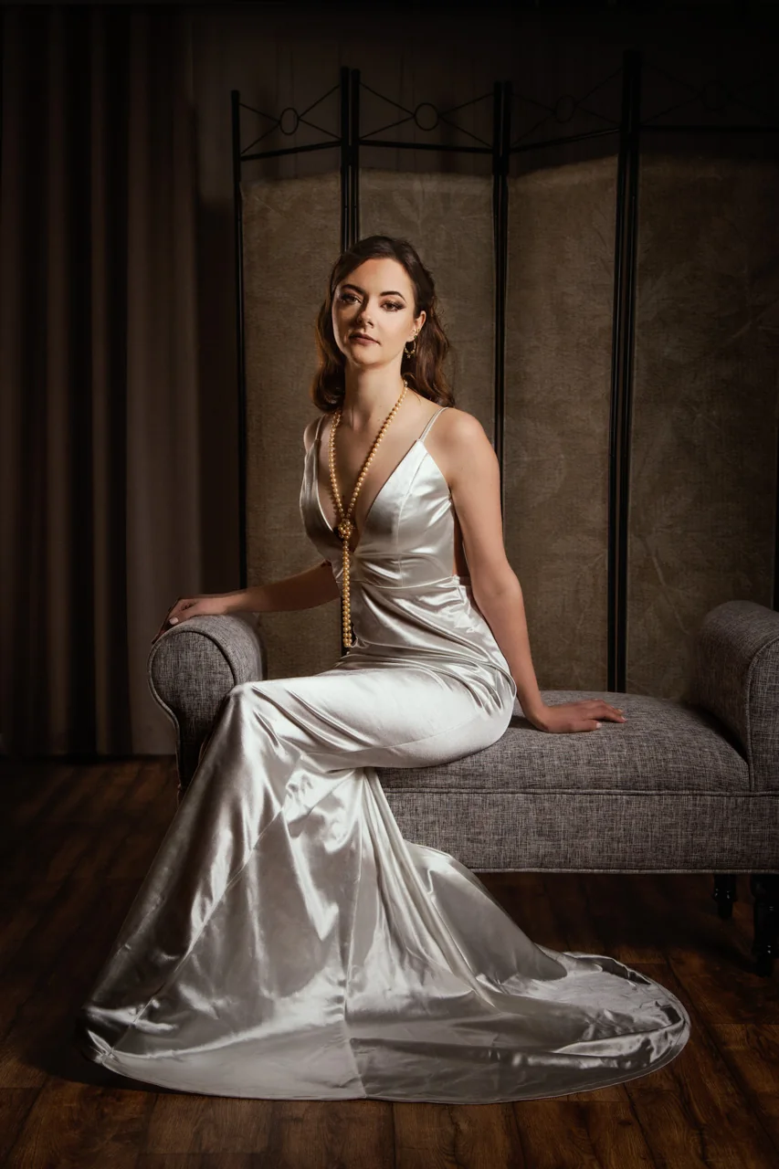 Vintage glamour boudoir portrait by Elland-Vee in Warminster, Wiltshire